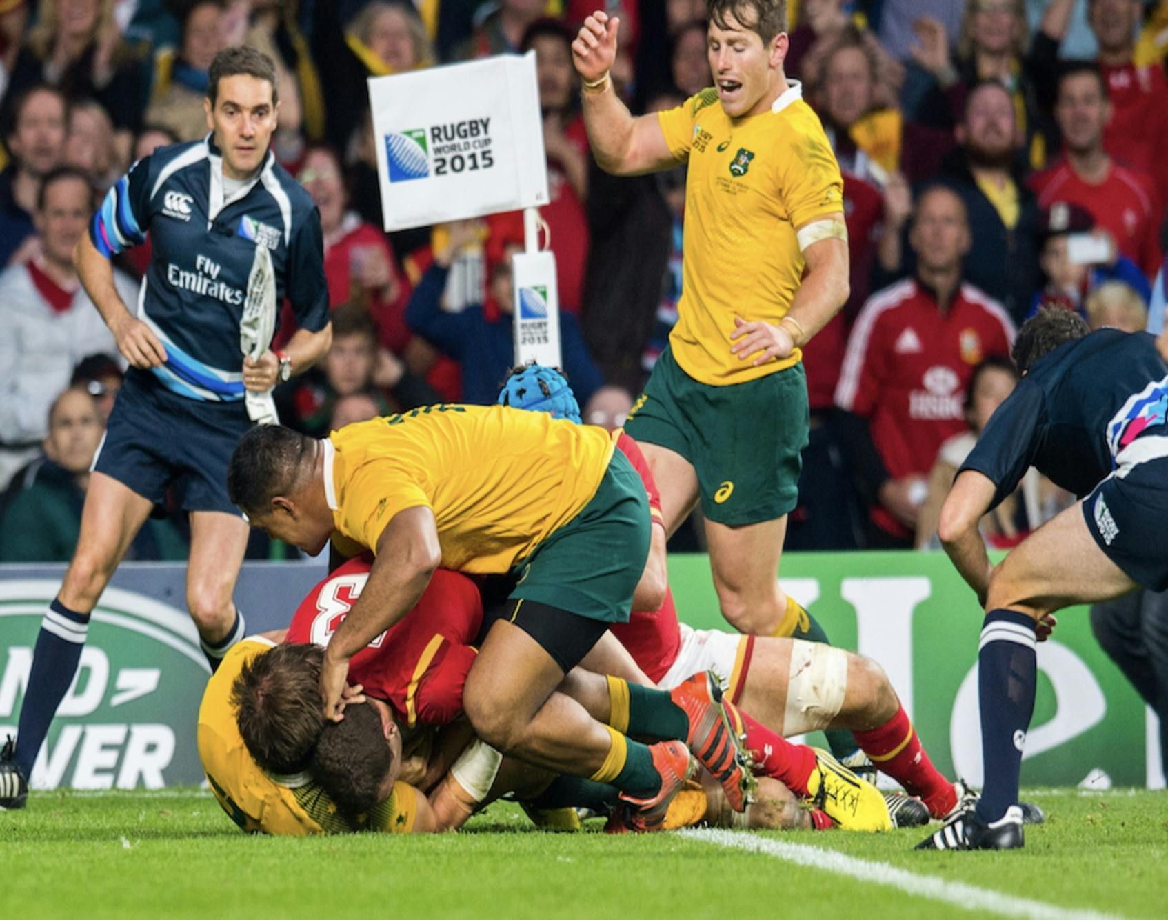 Ben McCalman holds up George North over the line - 2015 RWC